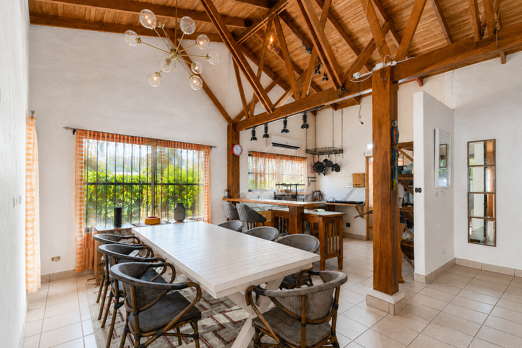 Dining room with exposed timber trusses
